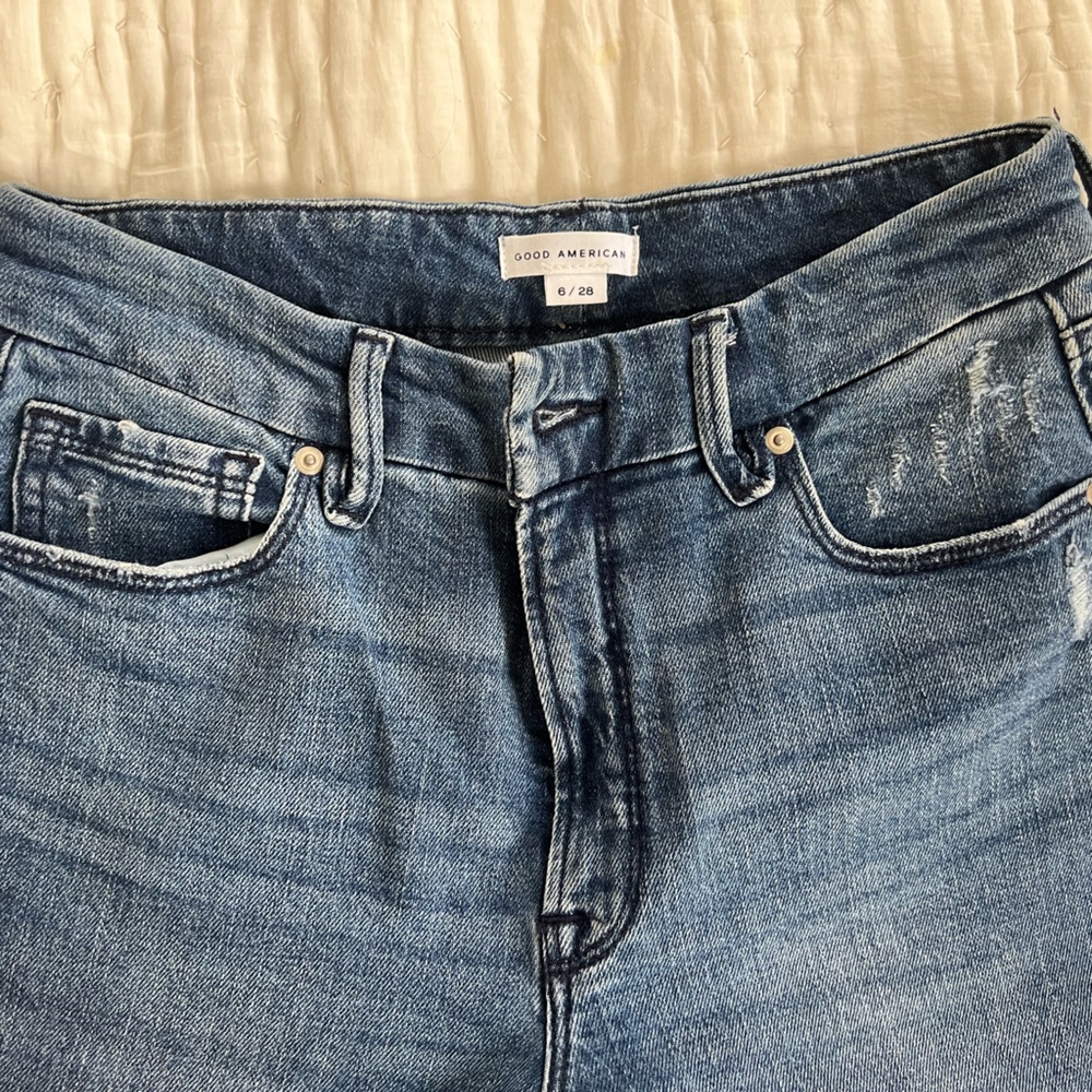 Good American Medium Wash High-Rise Slim Jeans